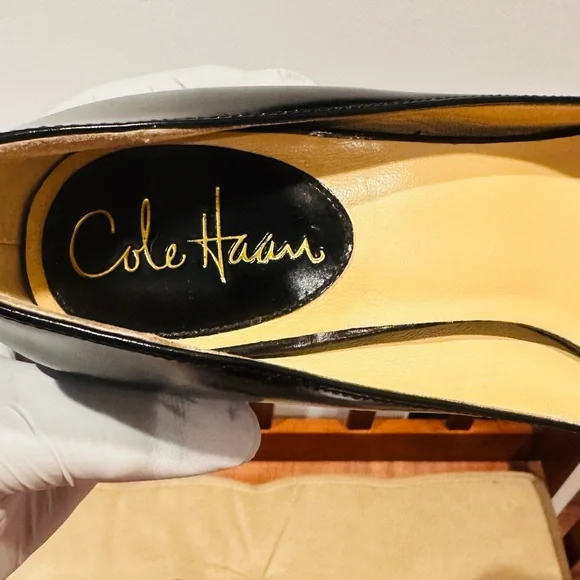 Calvin Klein Glossy Black Heels - Picture 6 of 9